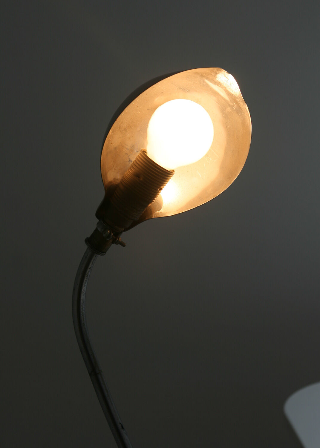 Lampe de table industrielle vintage