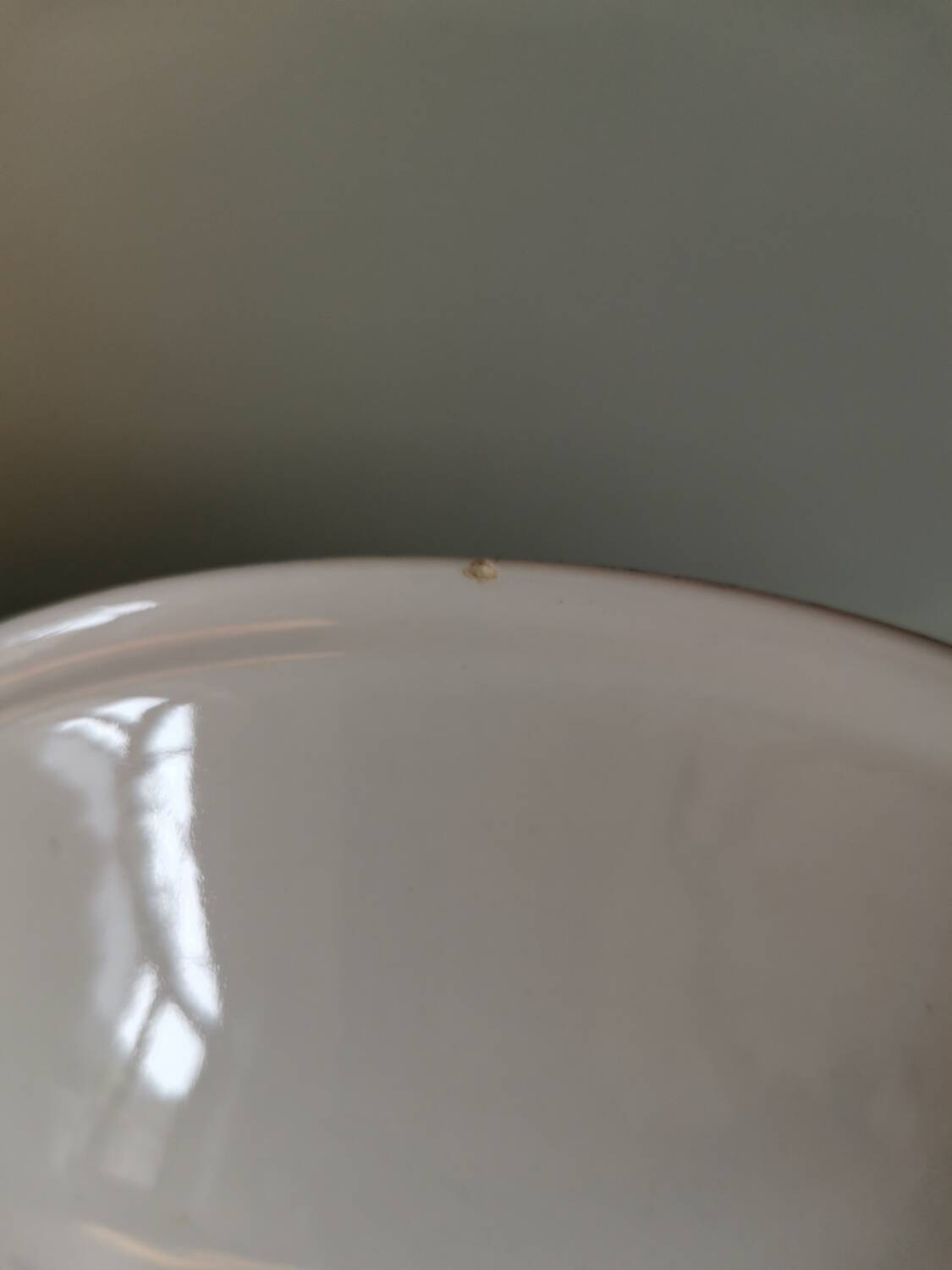 Set of 2 vintage soup plates in speckled black and white ceramic made in Italy