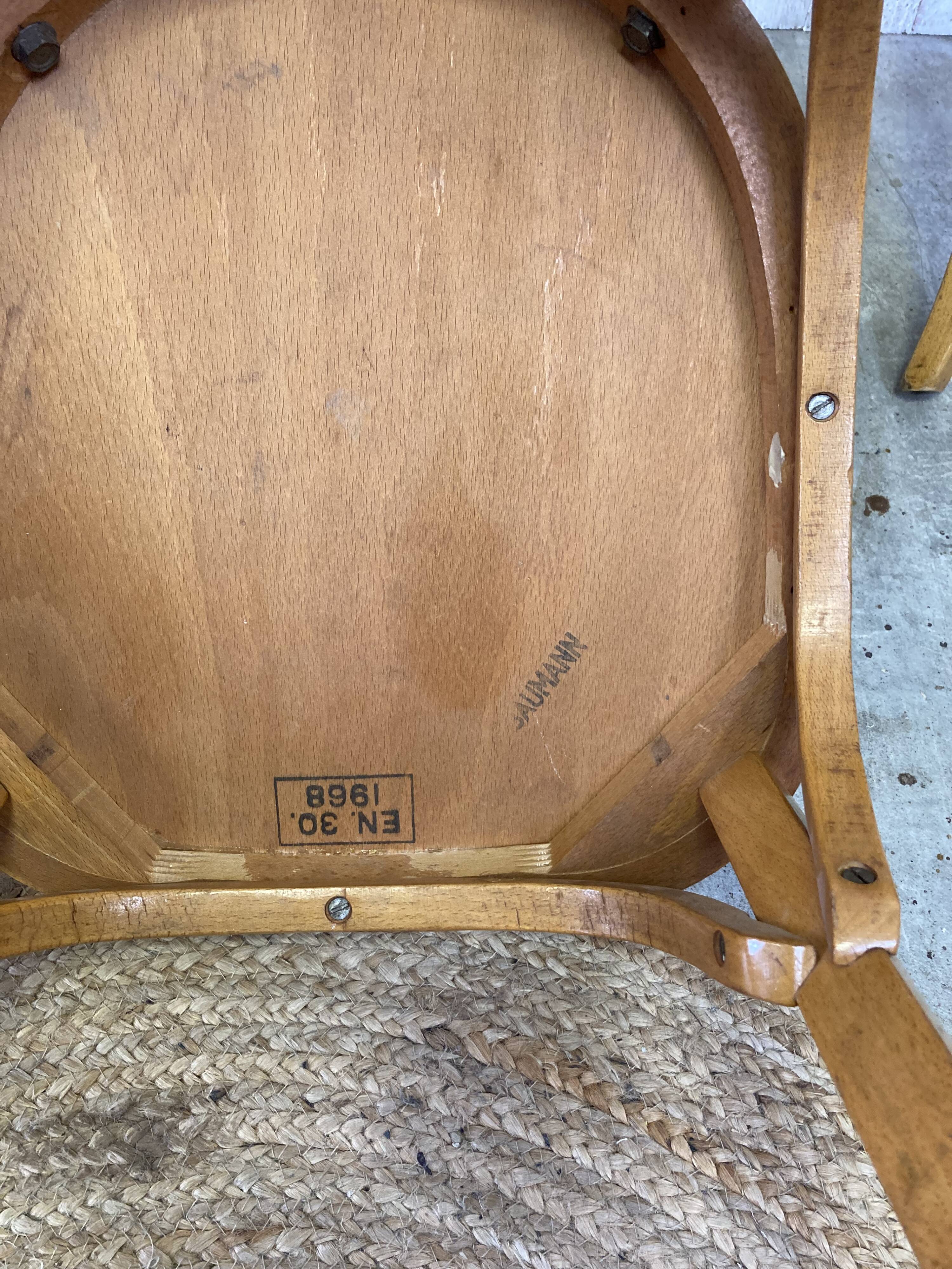 3 chaises Baumann dépareillées