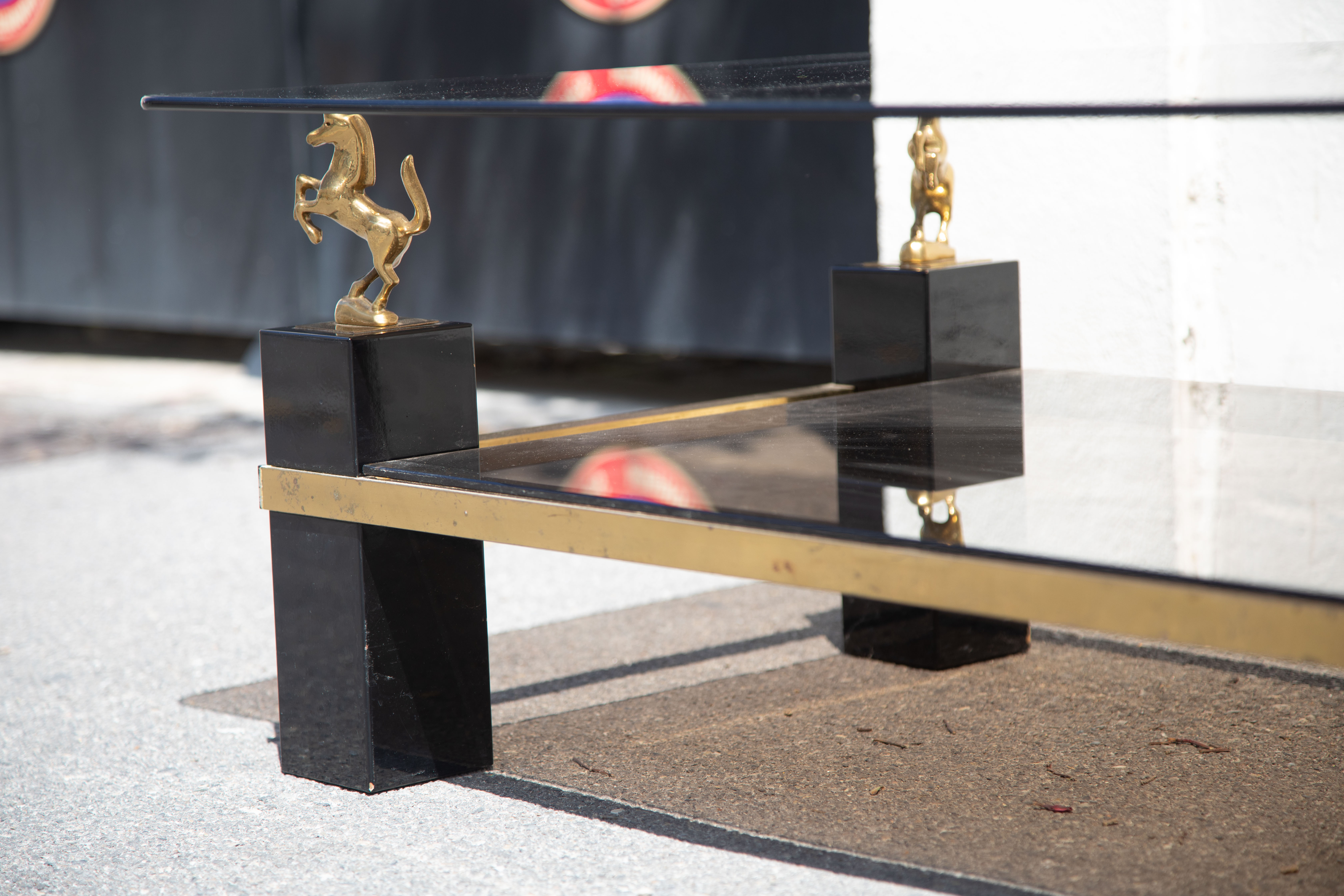 Horse coffee table 70
