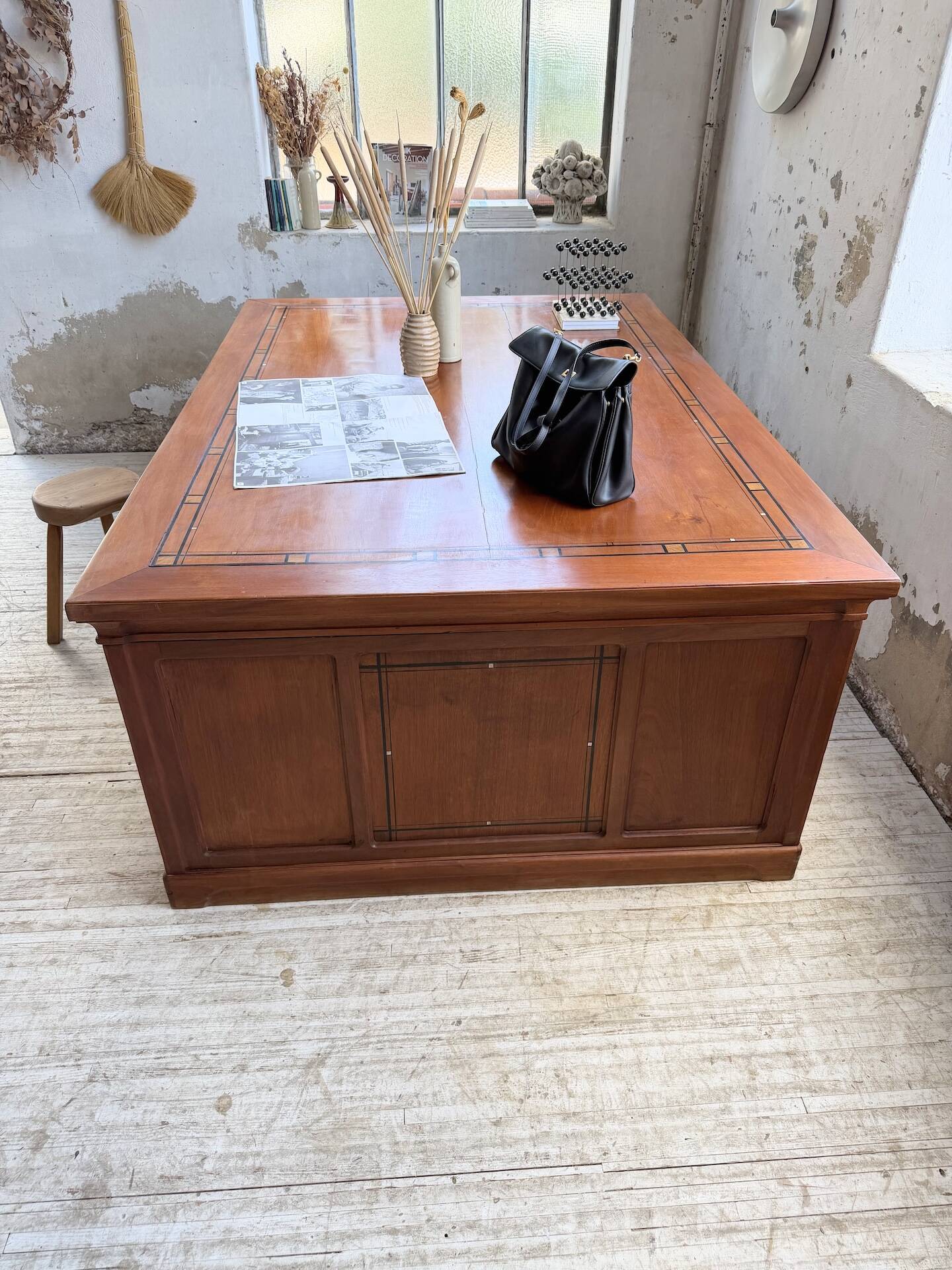 Double-sided walnut counter desk 1900