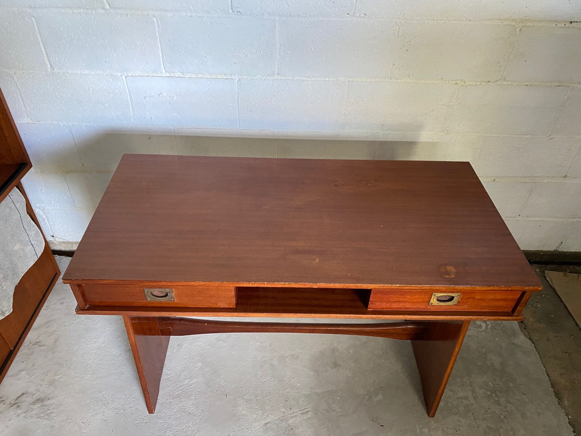 Gautier desk 2 drawers 2 wooden niches 1970