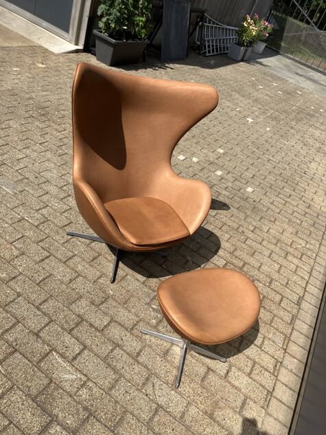 Fritz Hansen Egg Chair + Ottoman, Camel Cognac leder 1968 !!