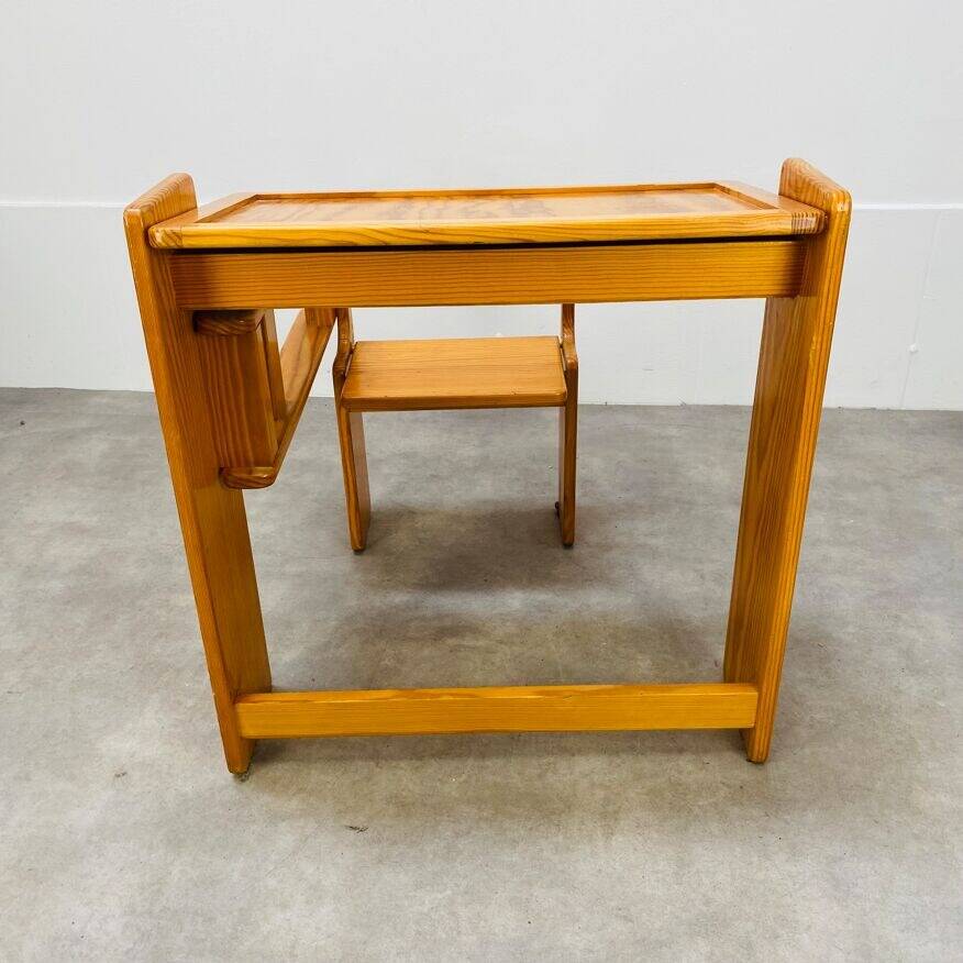 Folding pine children's desk by Trama, desk