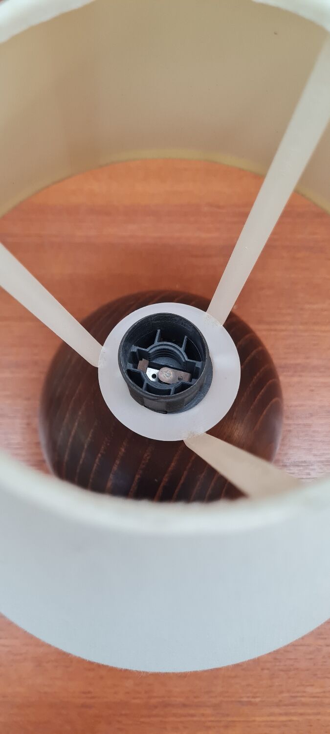 Wooden ball table lamp