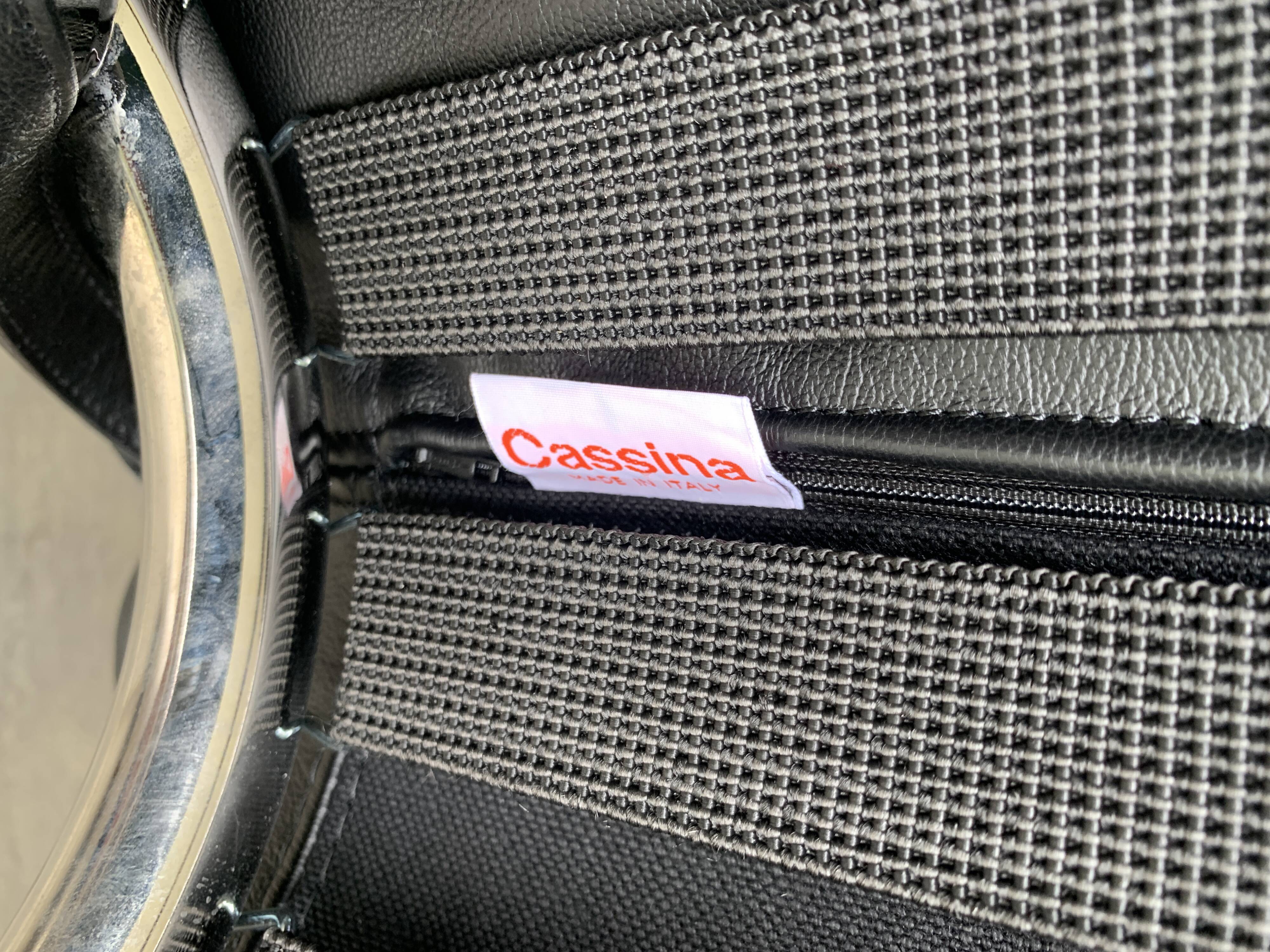 Chaise longue LC4 cassina by  Le Corbusier