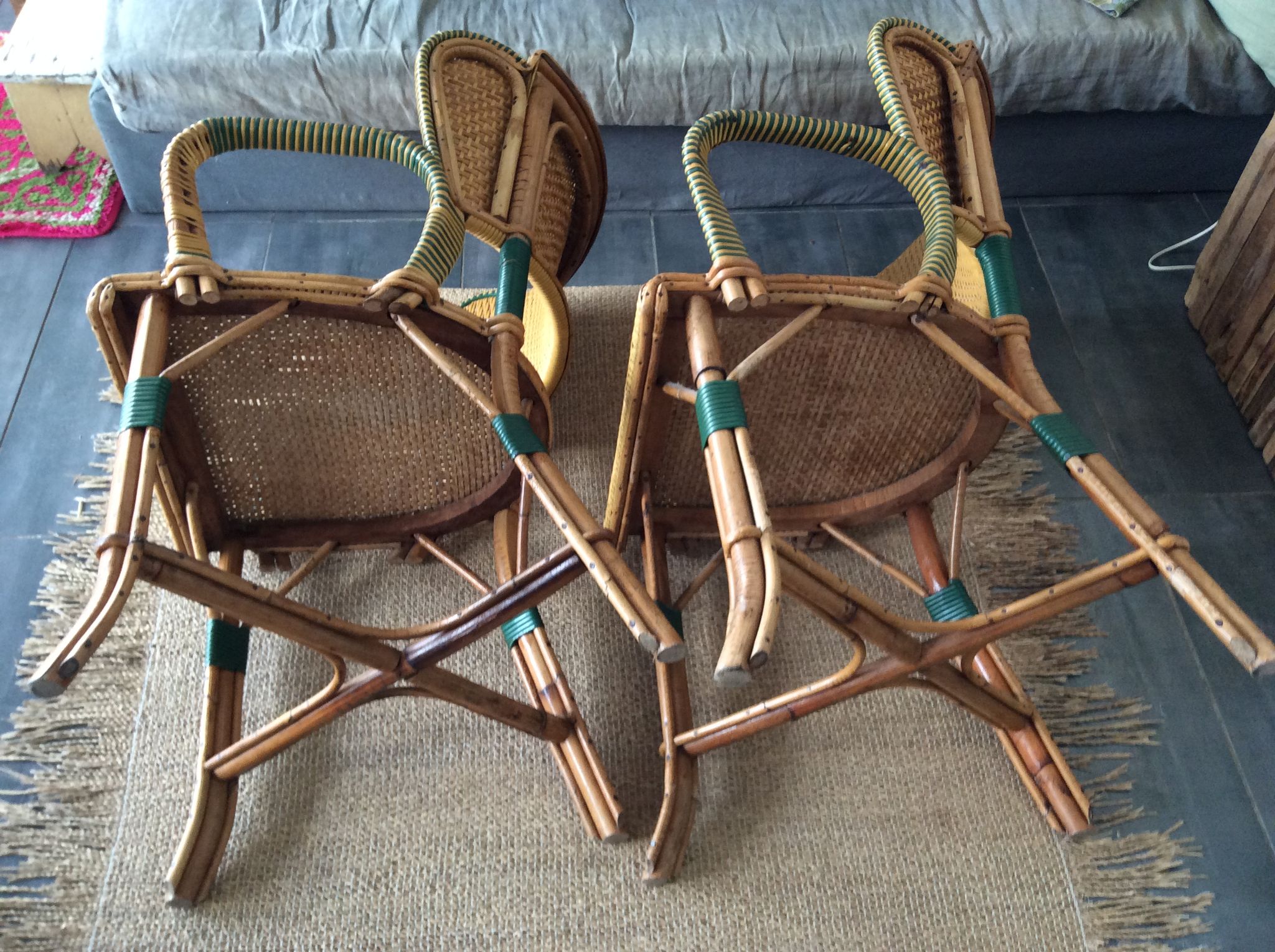 Paire de fauteuils en rotin