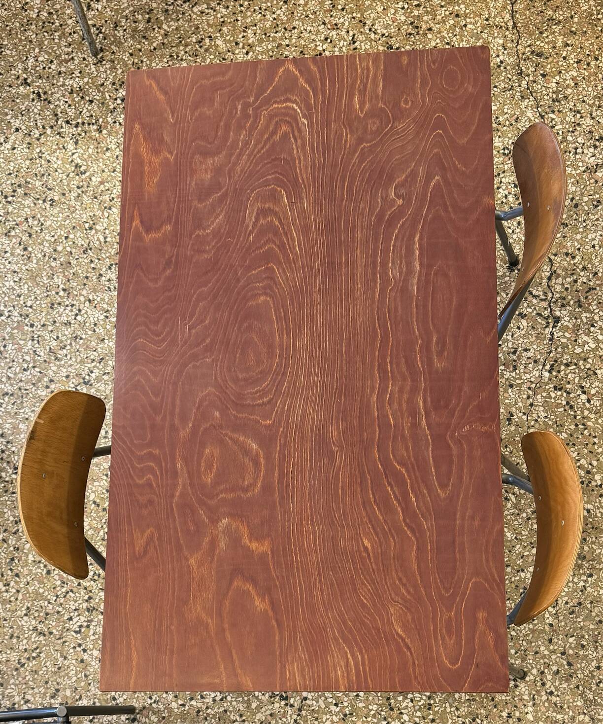KRAMER FRISO TABLE