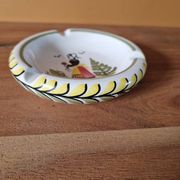 HB Quimper earthenware ashtray - Decorated with a Breton woman - Marked on the back Quiberon Euravia 1959