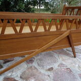 Oak crib, compass feet