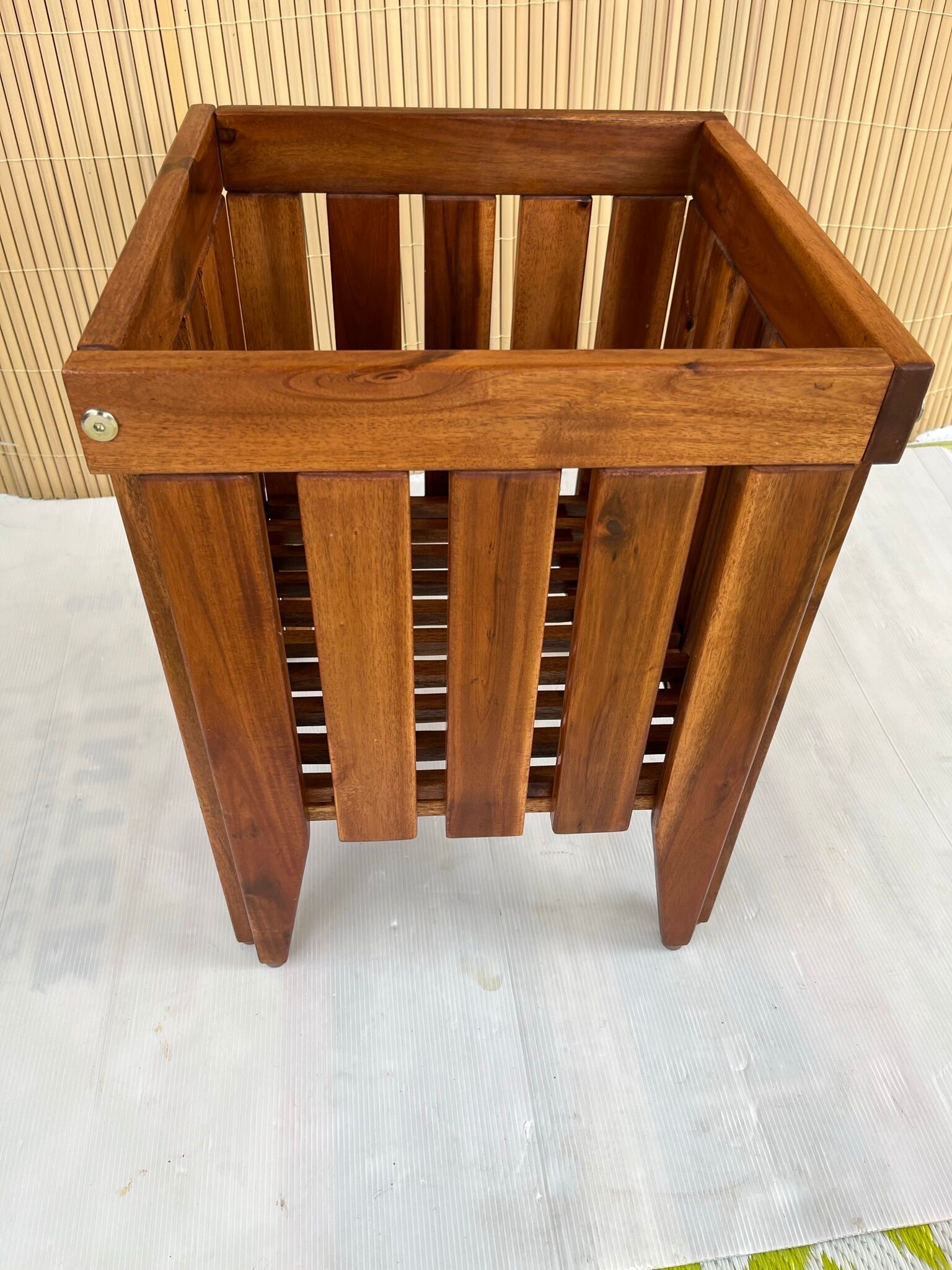 Tabouret, panier linge vintage en bois