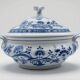 Hutschenreuther (Rosenthal) "Blue Onion" (Zwiebelmuster) Soup Tureen