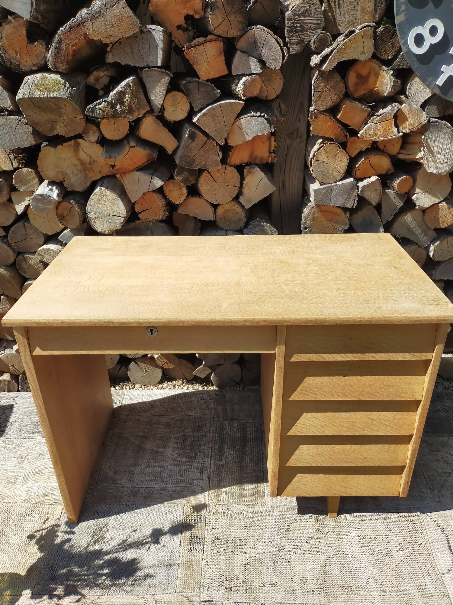 Renovated vintage office