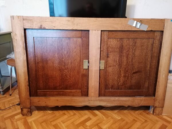 Portes de placard en bois sculpté