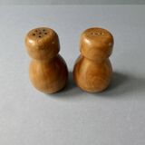 Salt and pepper shakers in olive wood and magnifying glass, 70s-80s