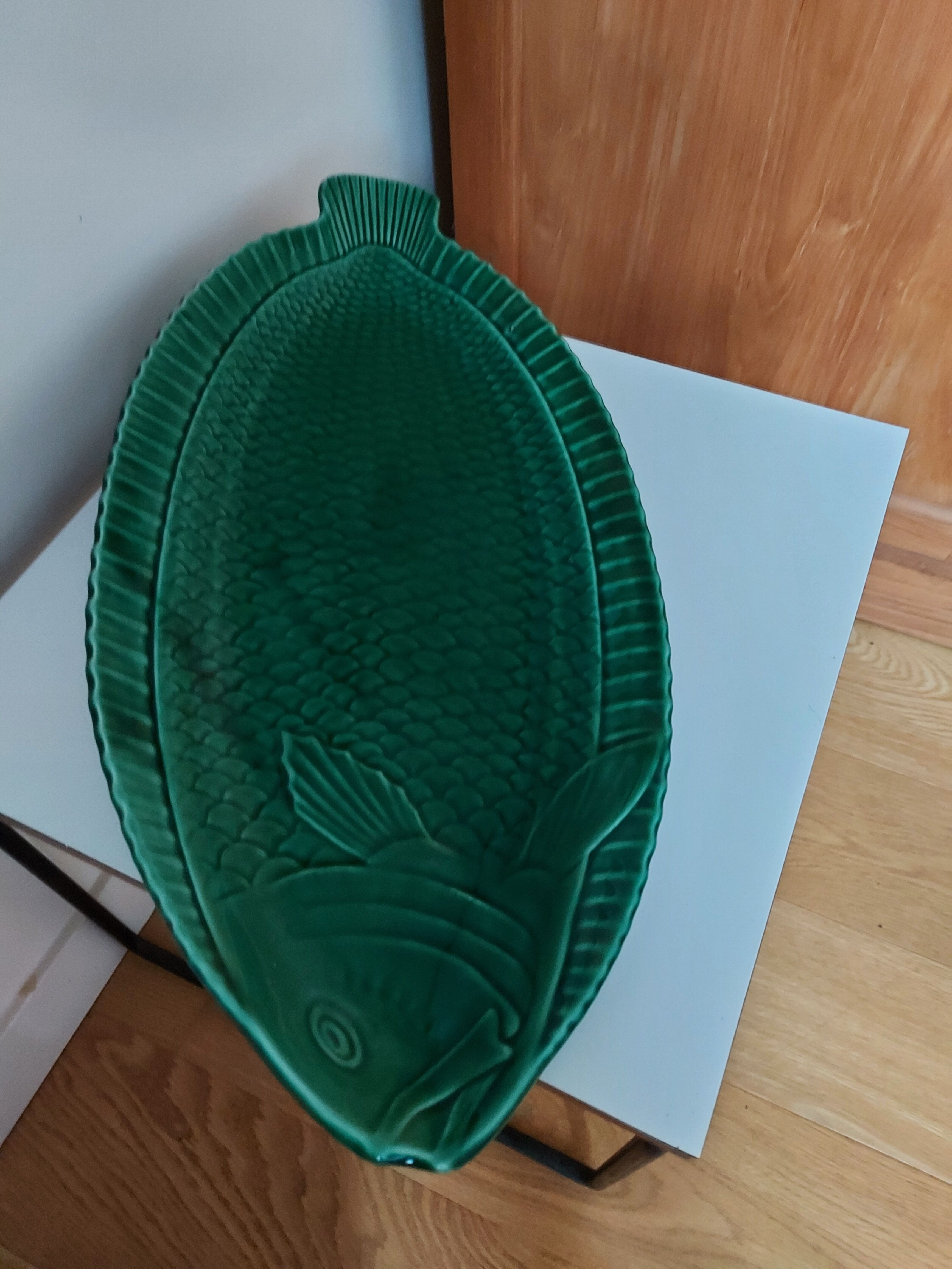 Green sarreguemines fish dish