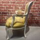 Lot d'un fauteuil et d'une chaise