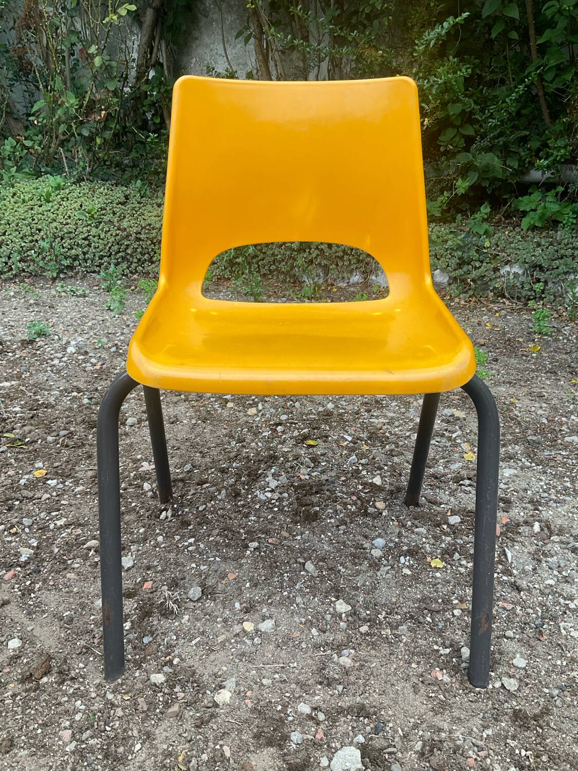 Vintage 70s table and 4 chairs set