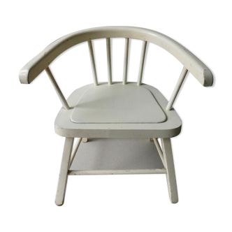 Fauteuil enfant en bois, patine blanche, années 60