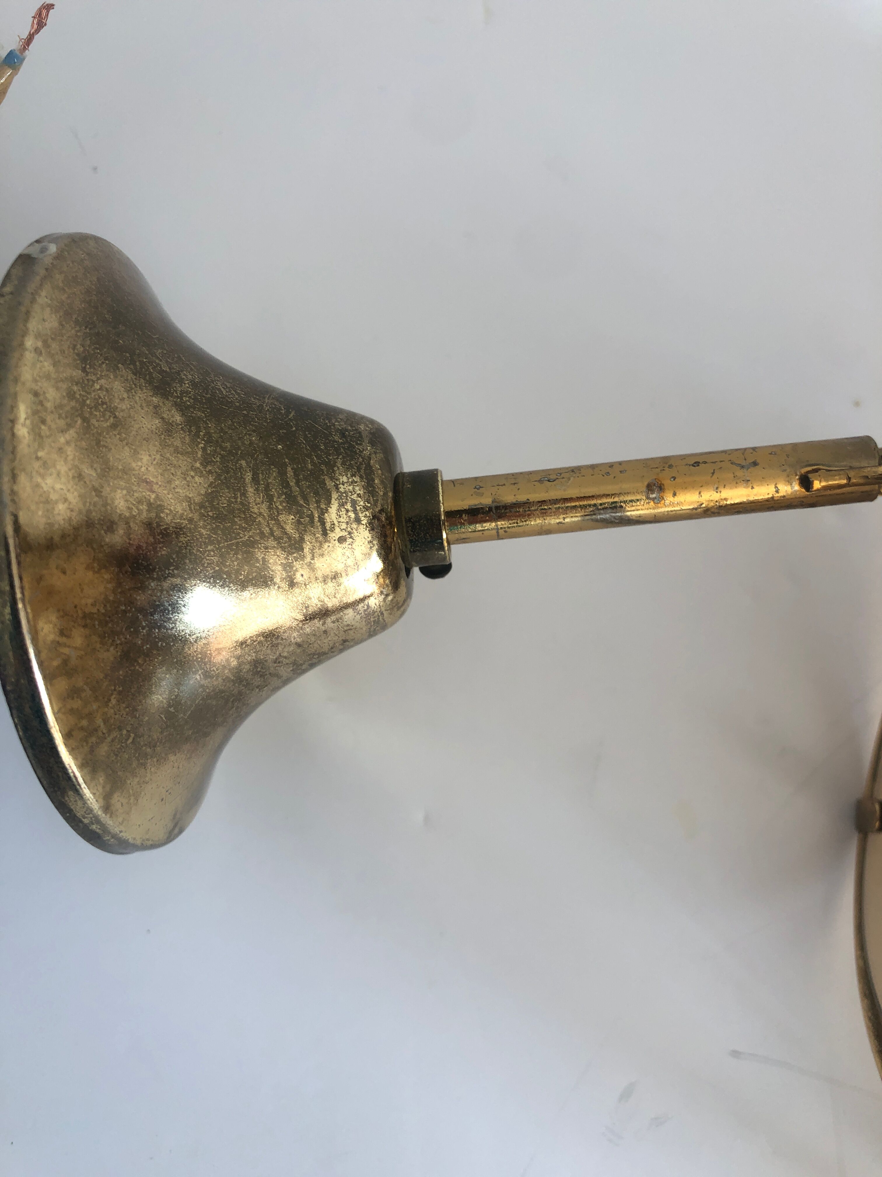 Smoked glass flower suspension