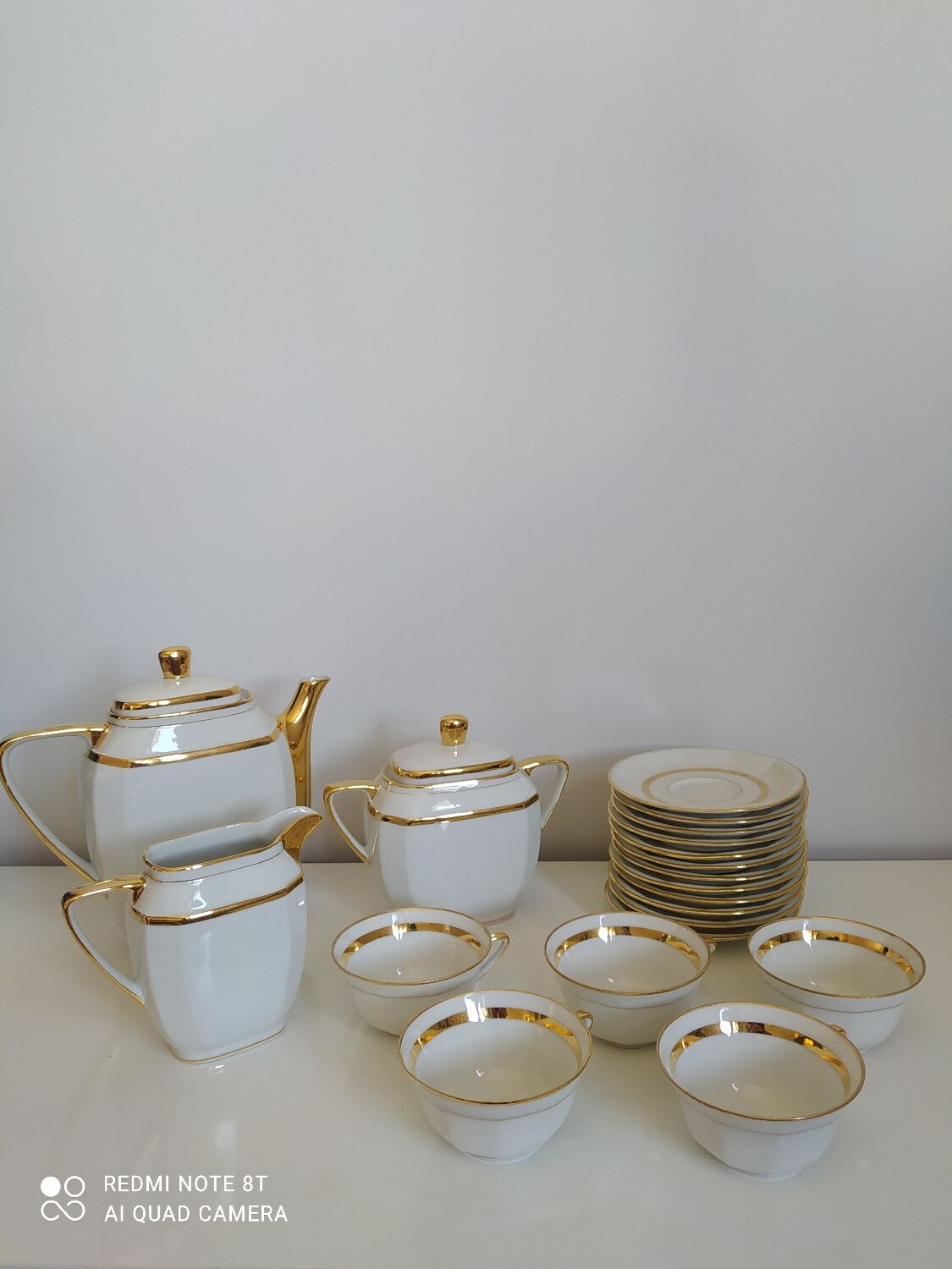 Tea set in white and gold Limoges porcelain
