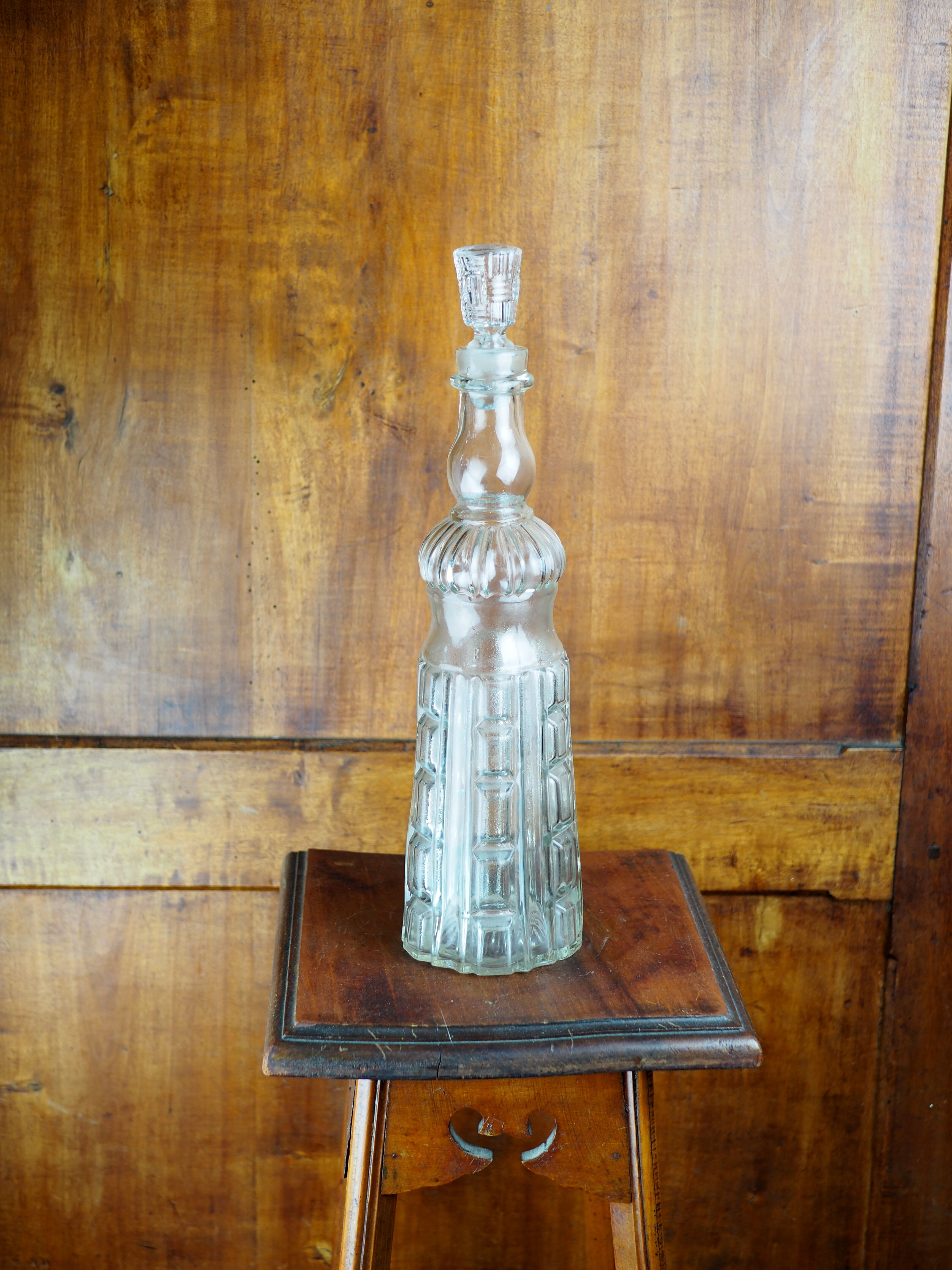 Glass decanter - early XXth