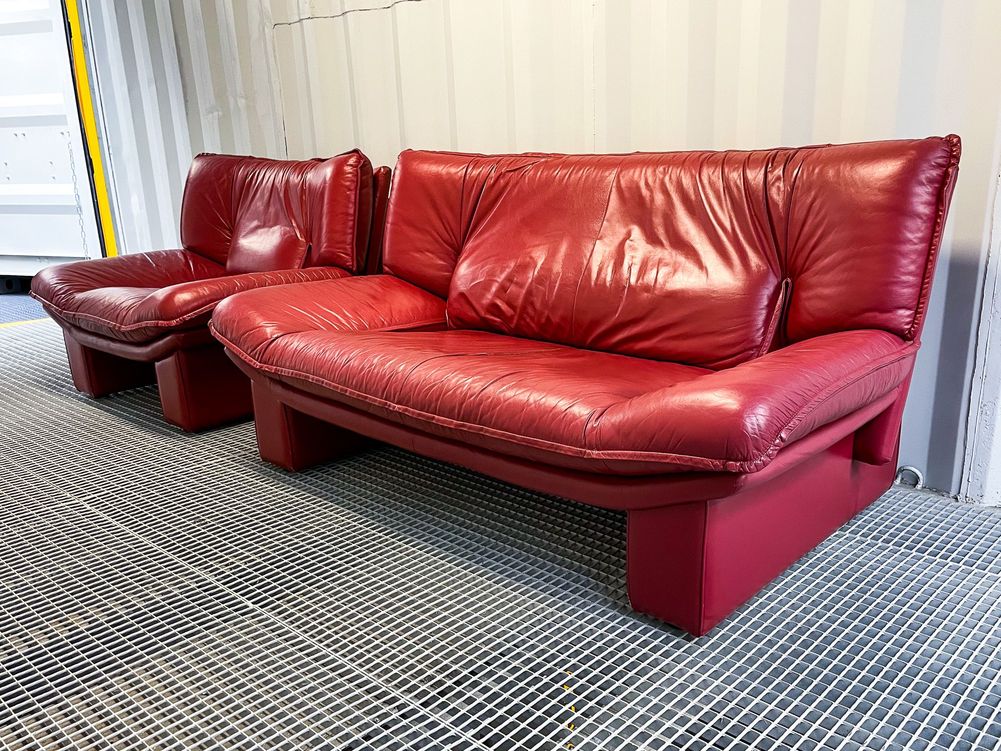 Nicoletti Salotti Italian Designer - Armchair and sofa set 2 places in red leather