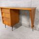 Bureau vintage design en bois clair années 50 60