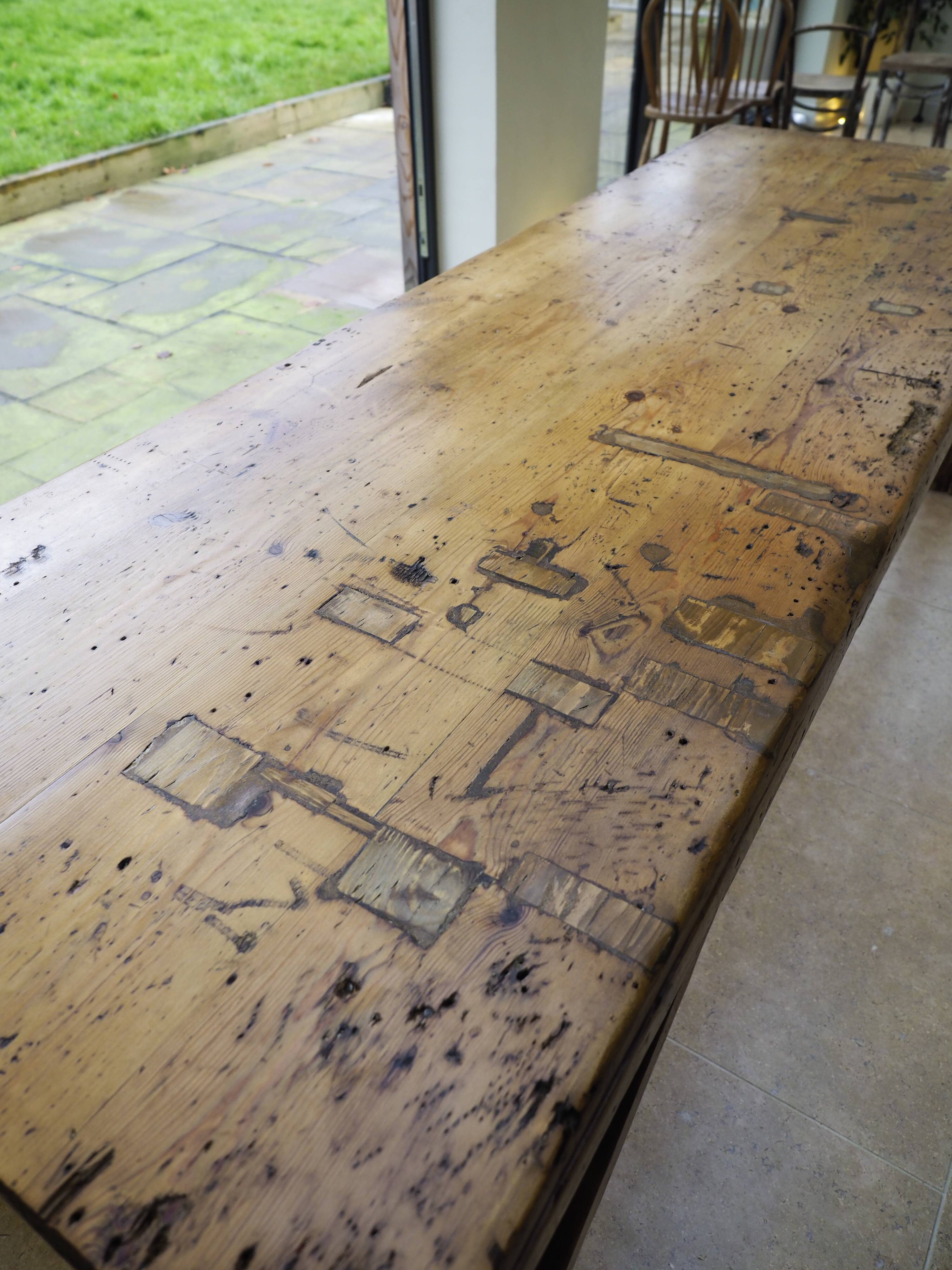 Table ancienne