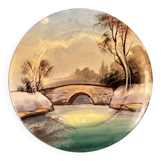 Small dish, large decorative plate with bridge design, 28.5 cm