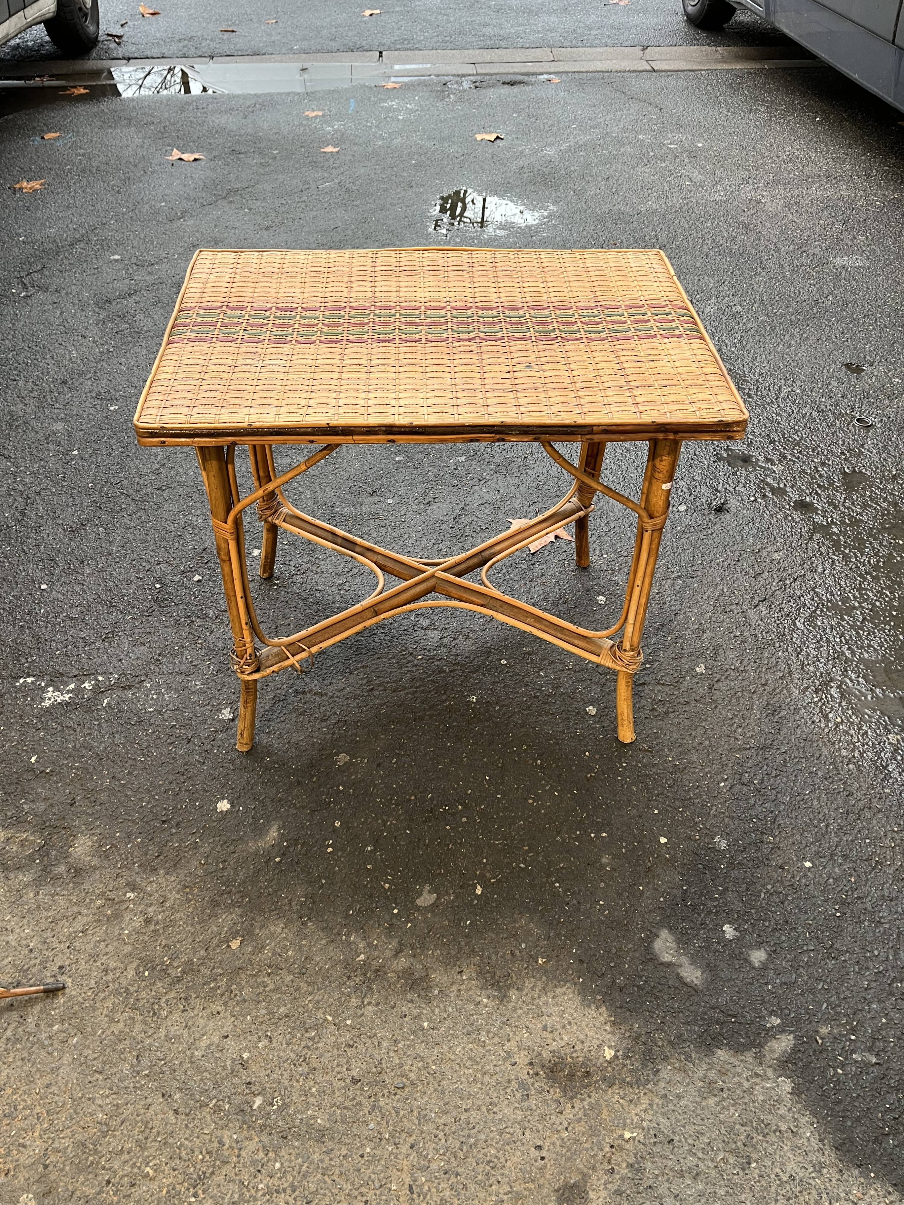 Rattan table