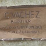 Box of 12 vintage knife holders