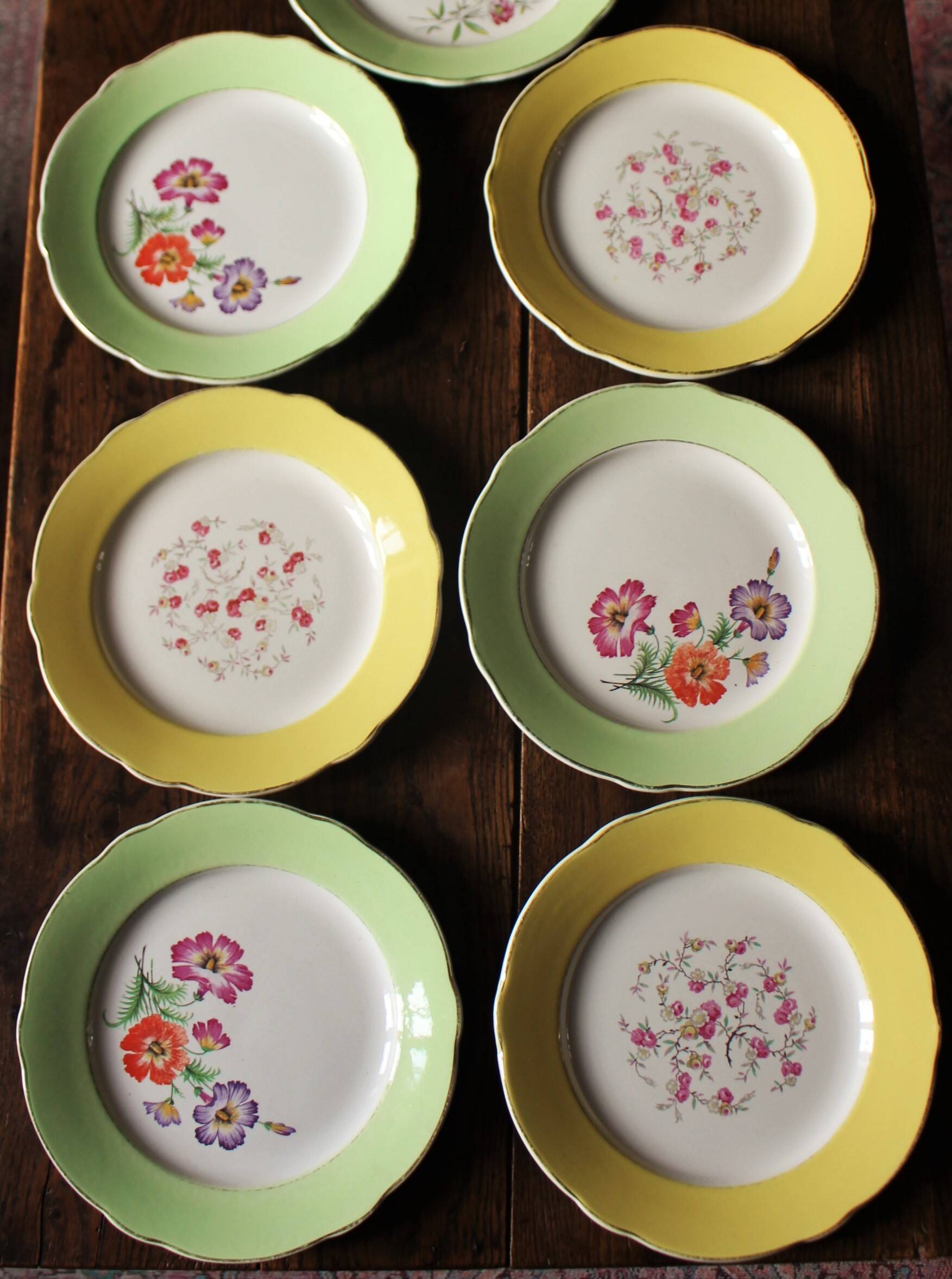 Lot 6 flat plates Flowers Yellow Green Lunéville mismatched