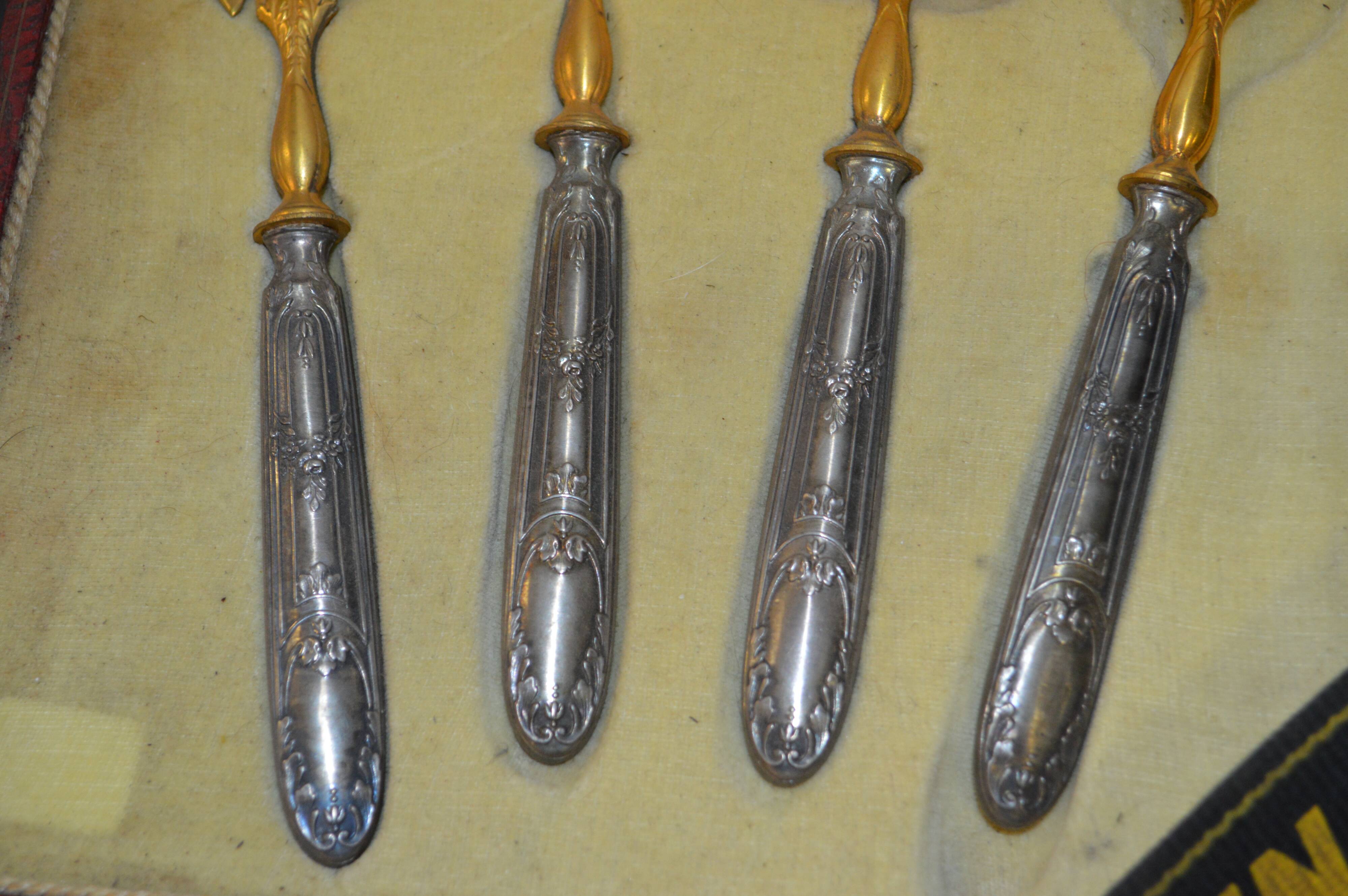 Covered with silver metal and vermeil entremets