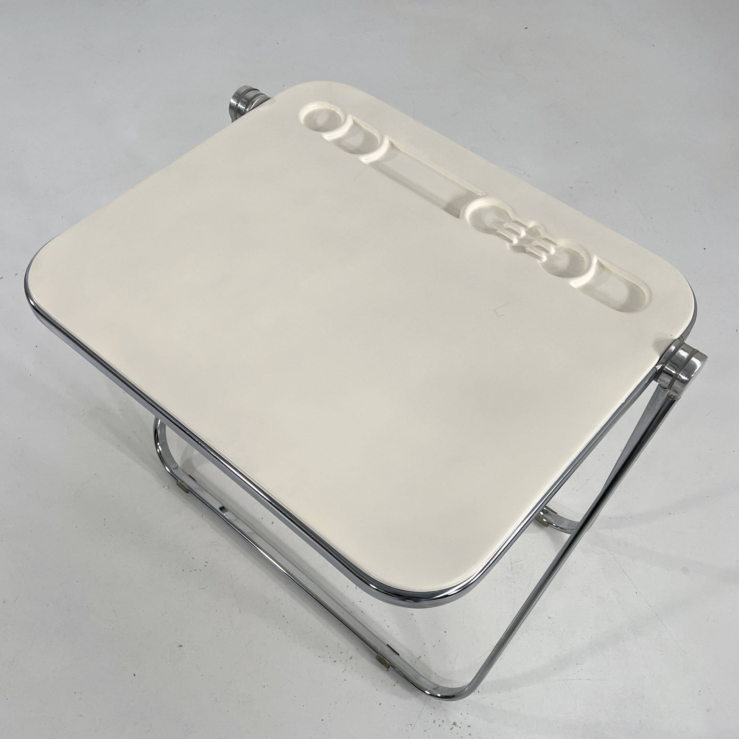 Platone white folding desk by Giancarlo Piretti for Anonima Castelli 1970