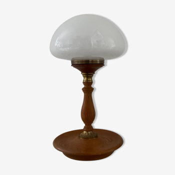 Scandinavian lamp in wood and opaline