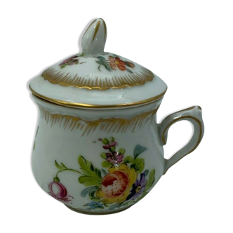 Petit pot a sauce en saxe porcelaine a decor florale