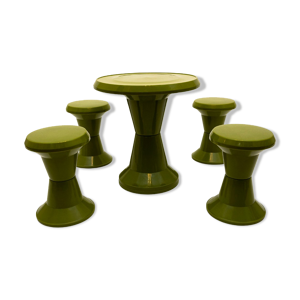 Set de tabourets et table