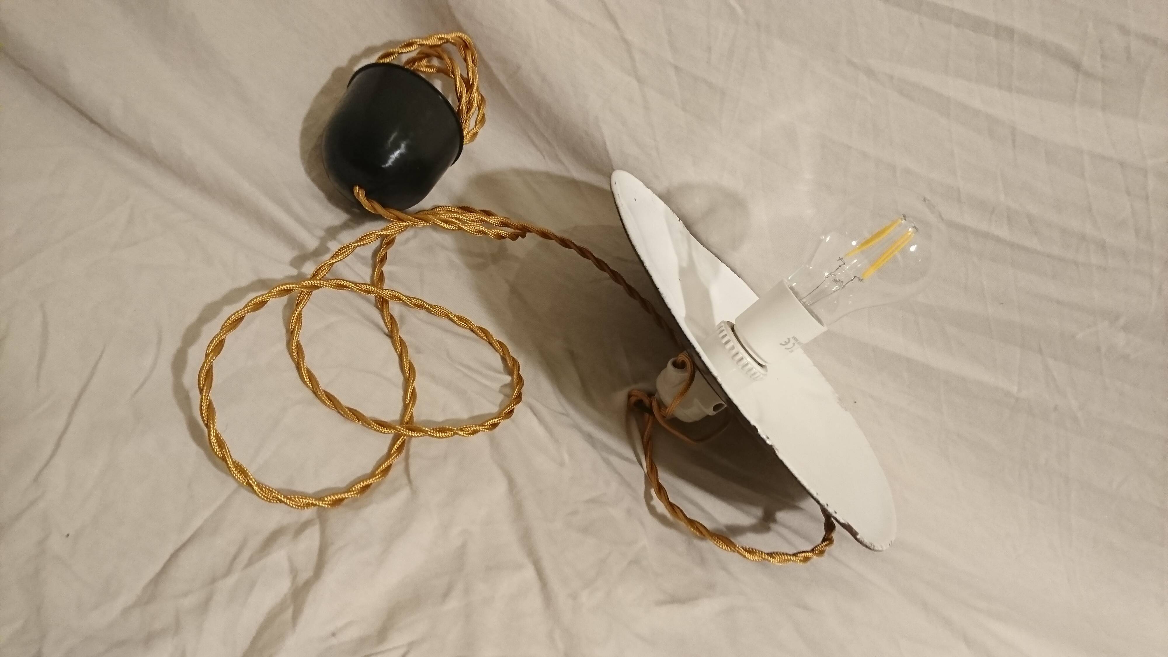 Chandelier workshop metal enamelled porcelain base