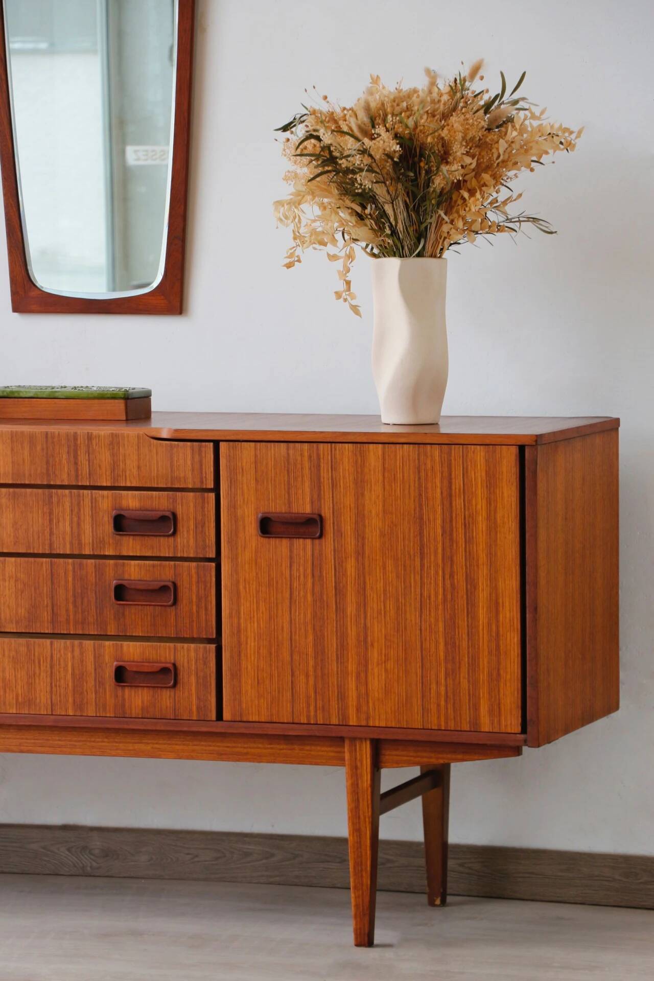 Vintage teak enfilade Beautility | Restored 1960s design