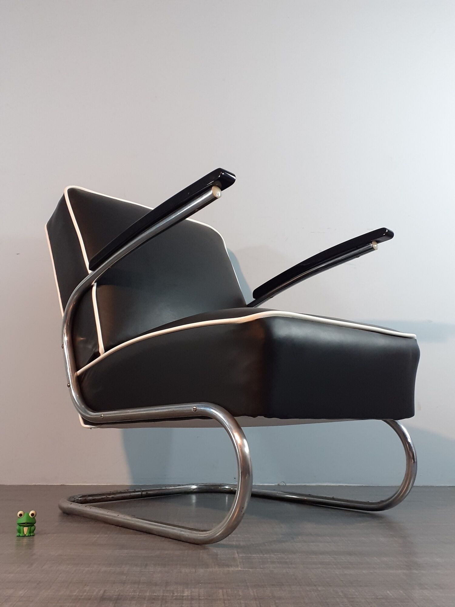 Pair of Bauhaus armchairs by Slezàk, K29 model, Gispen-Thonet 1932 design