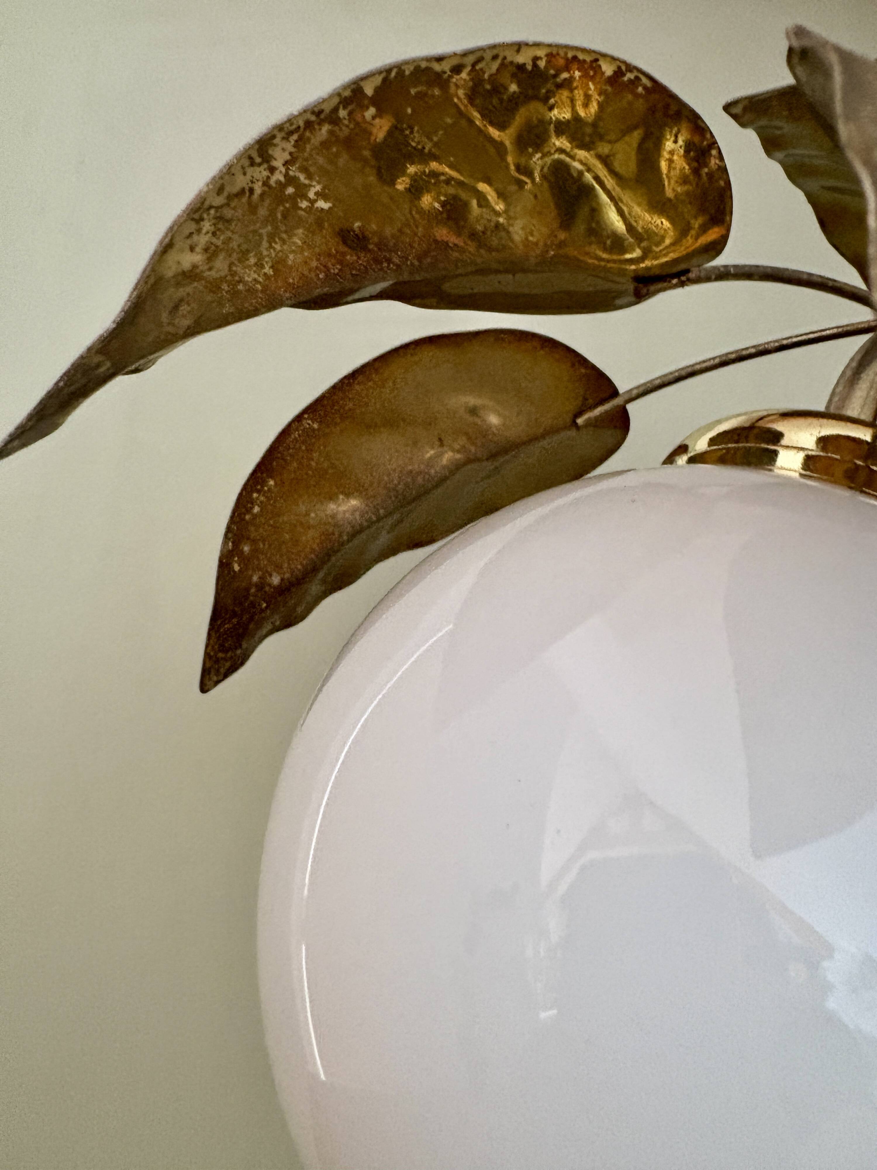 Vintage lamp with leaves in gilded brass and white opaline globe
