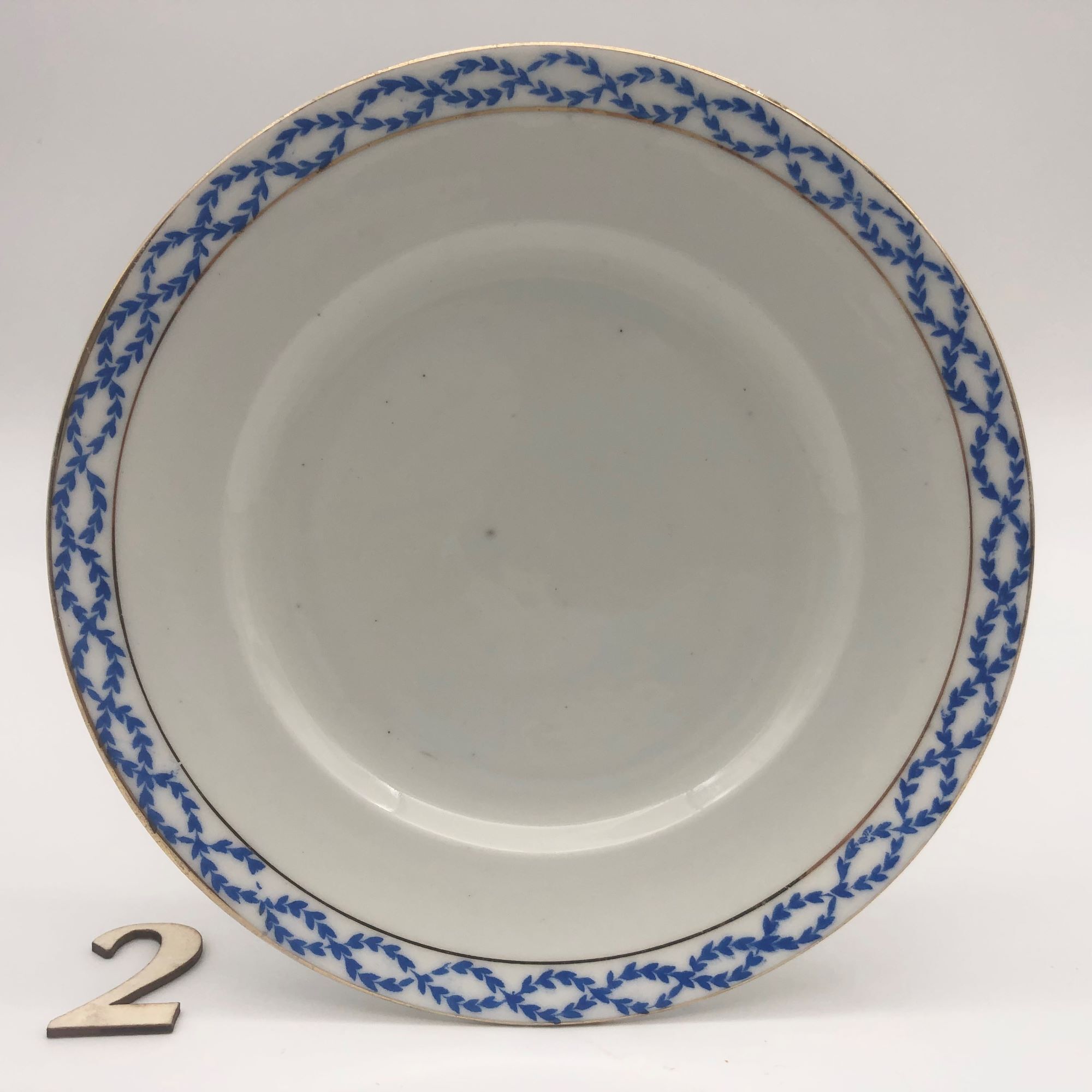 6 dessert plates stamped "osborne-england"