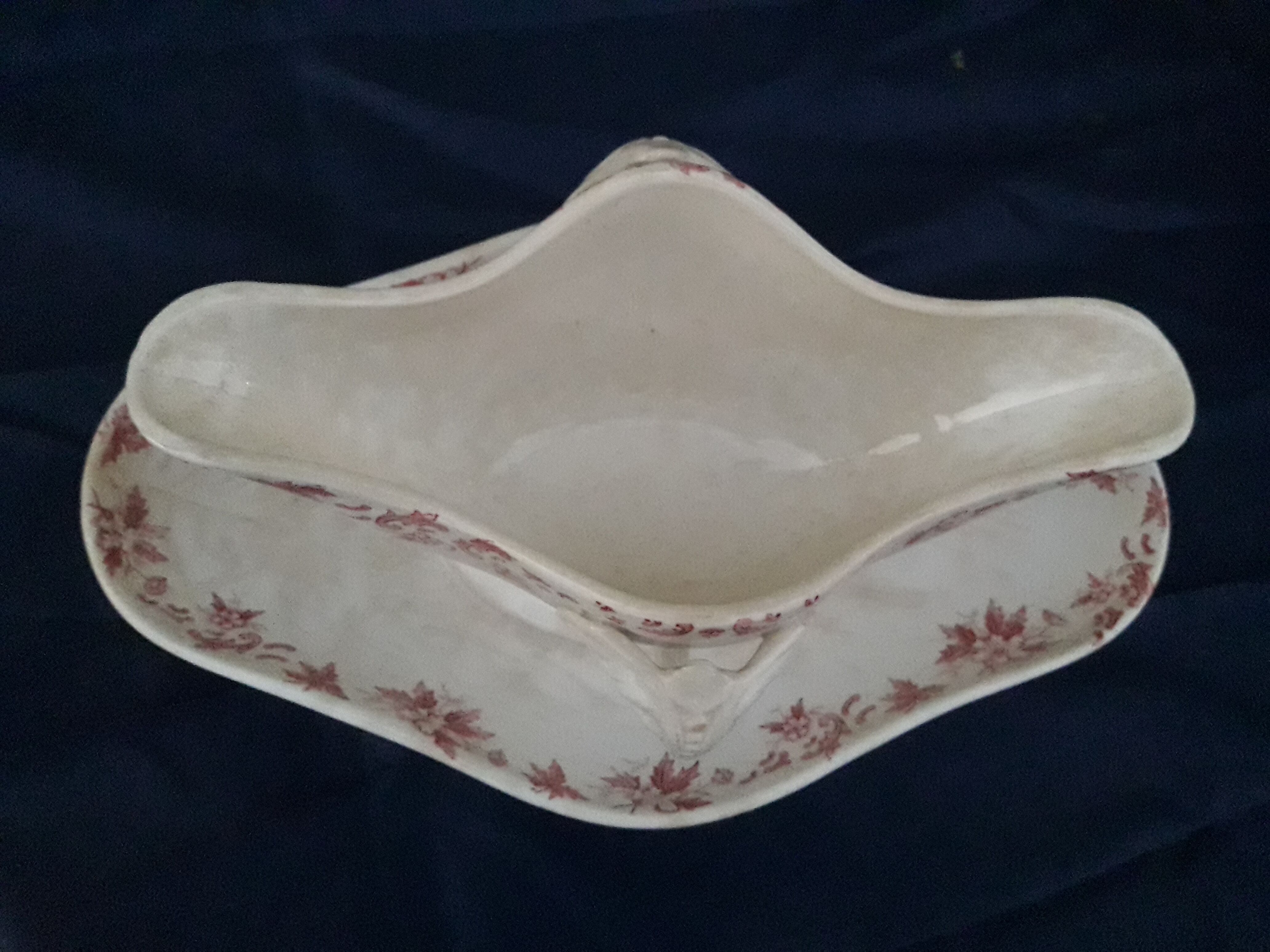 Saucière on dormant Iron Earth