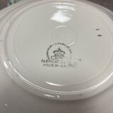 Set of 8 plates