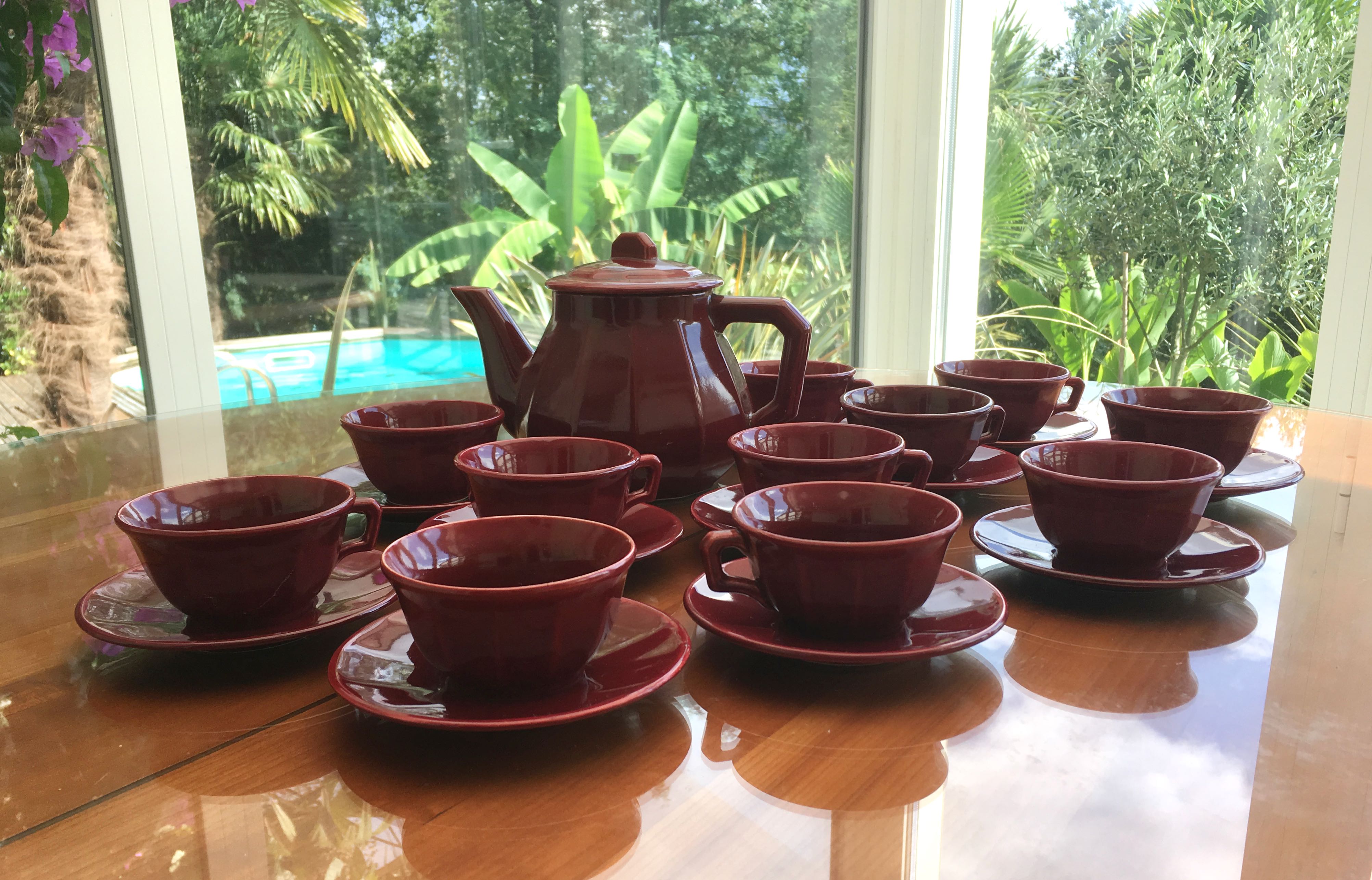 Set 12 coffee cups and vintage coffee maker