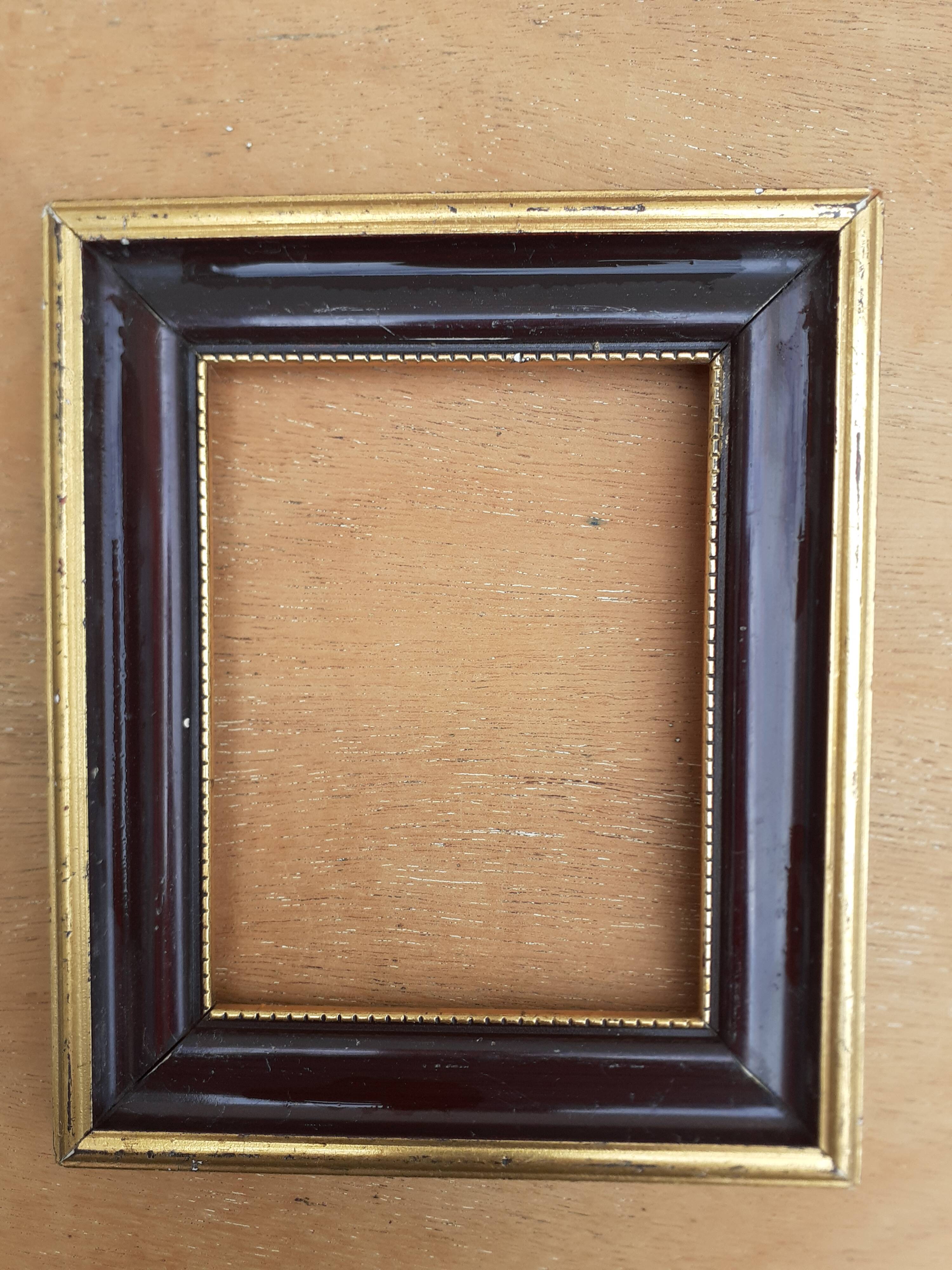 Lot of 3 old gilded and black frames