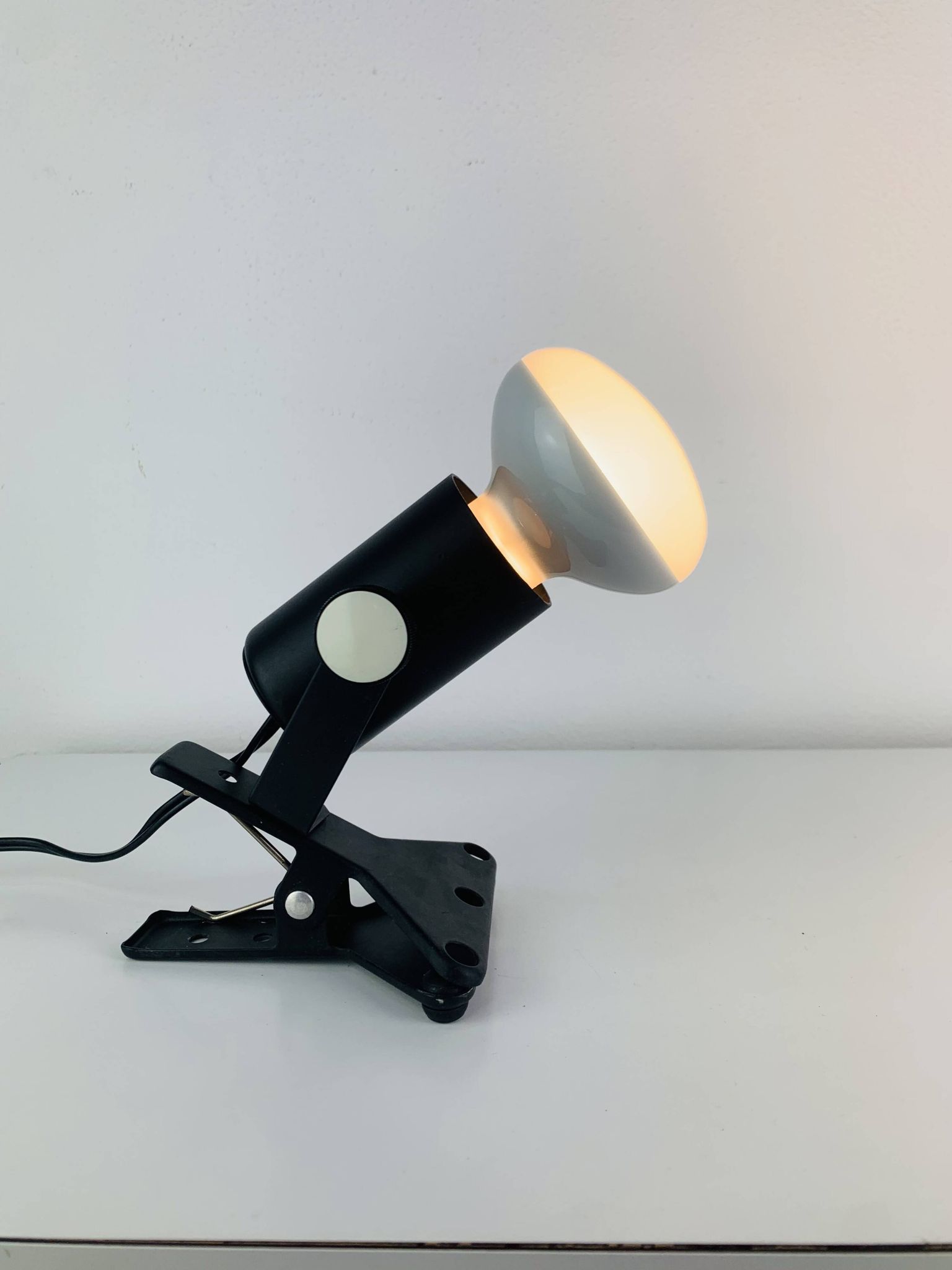 3 clip-on spotlights, black metal, 1960s, vintage