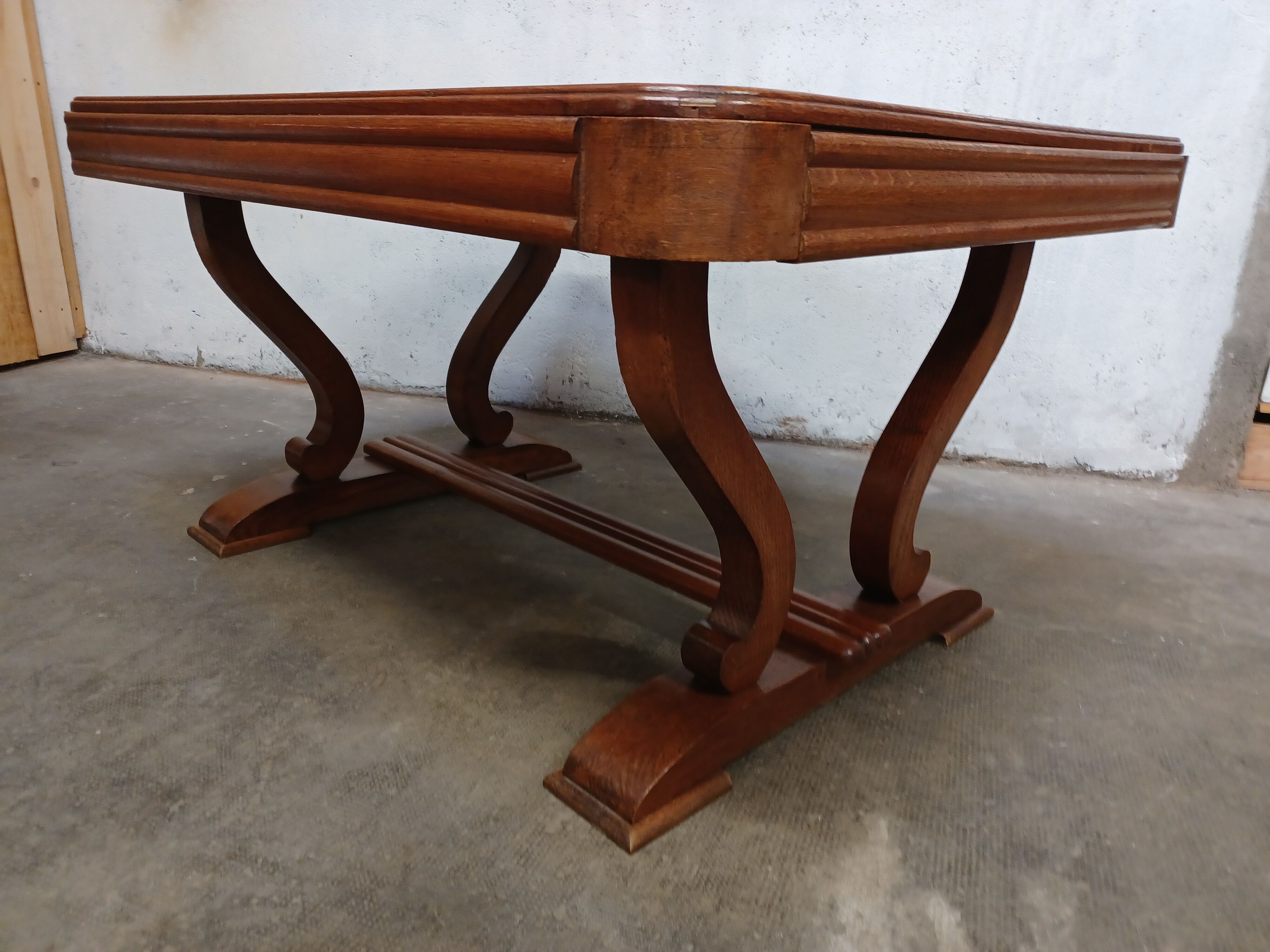 Table Art Deco, 1940