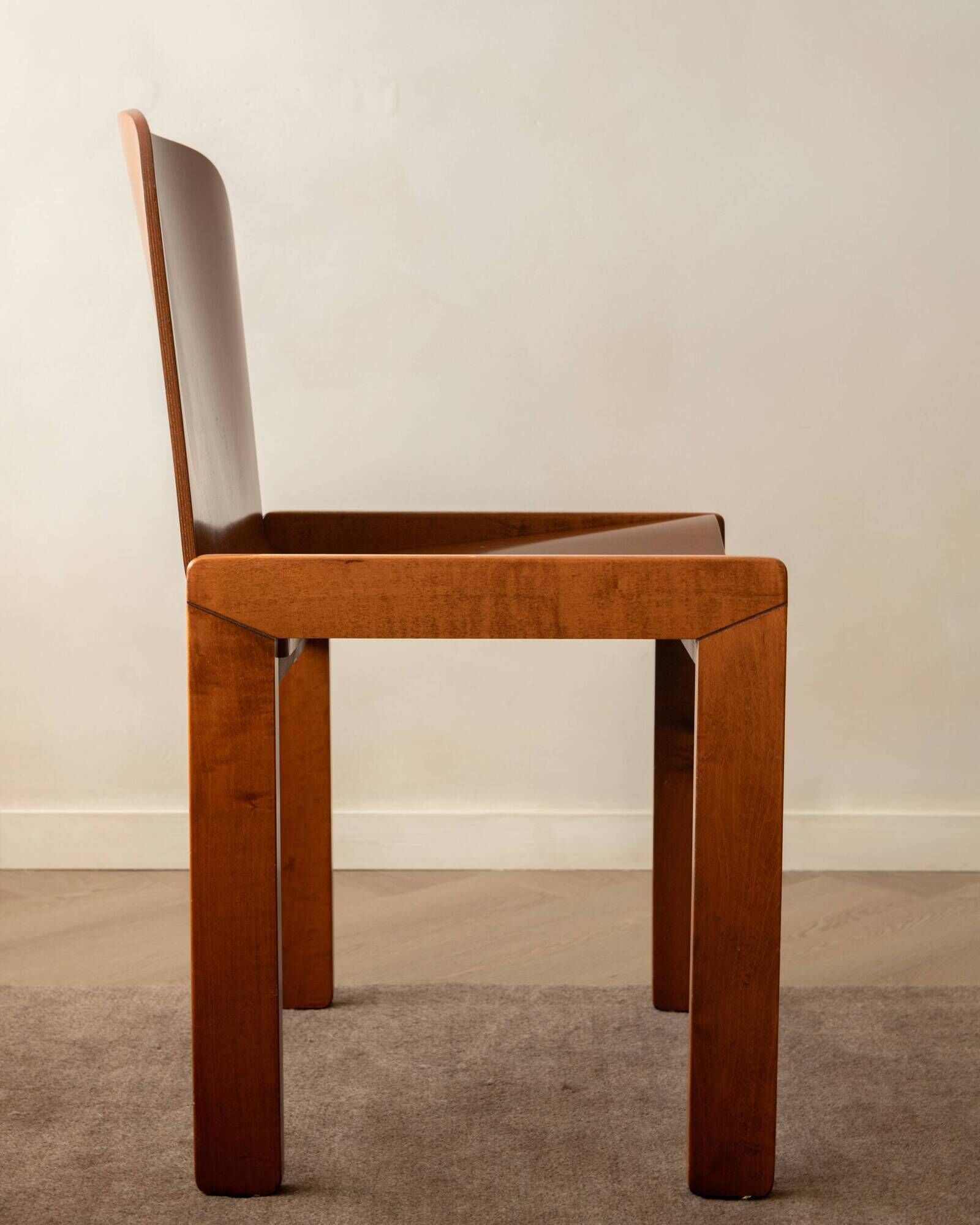 Italian Plywood Dining Chairs Attributed to Molteni, 1970s, Set of 4